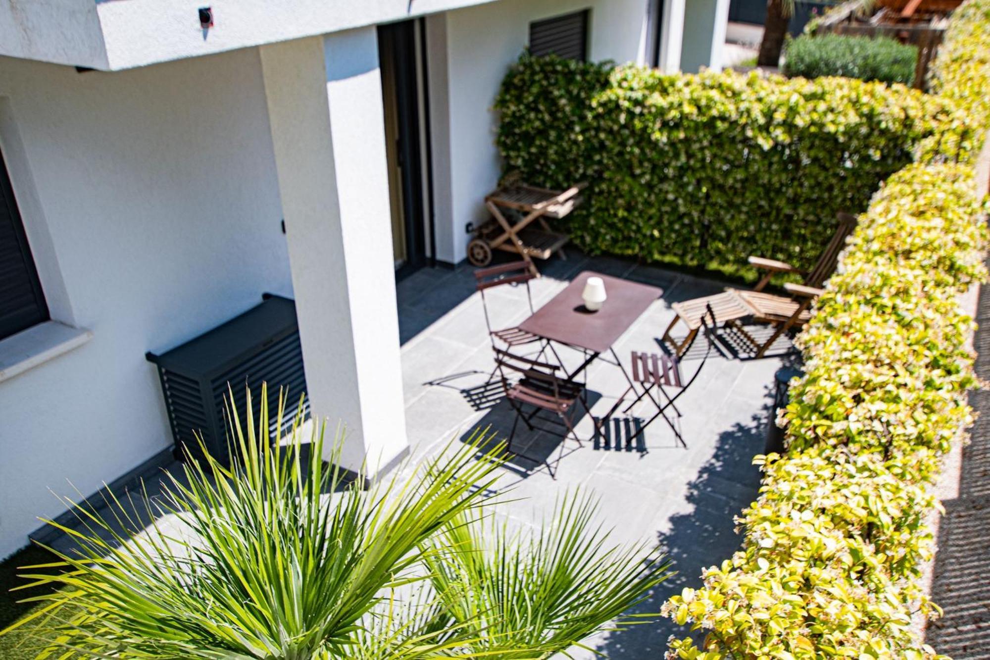 De Caractere Avec Jacuzzi Apartment *